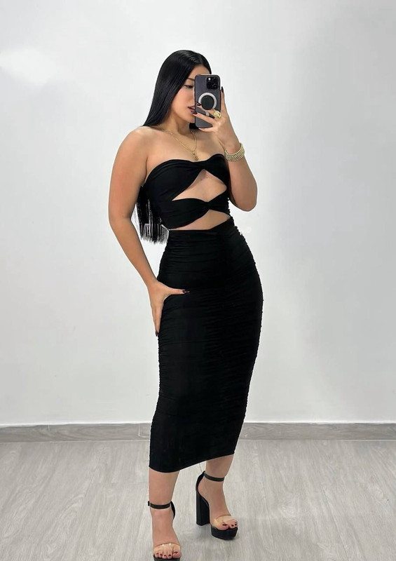 Vestido largo negro con abertura frontal talla standar CR03