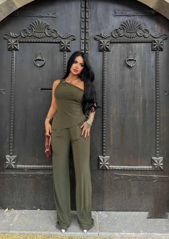 Conjunto pantalon verde y top verde exagonal talla standar CR12