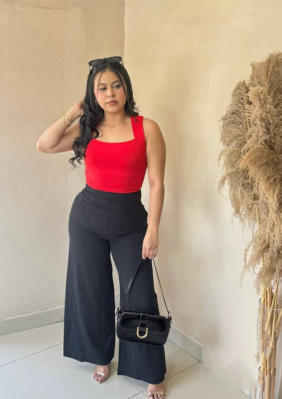 Conjunto pantalon negro y top roja talla standar MV26