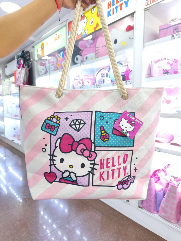 Bolso de Hello Kitty con cierre 47 cm de ancho x 35 de alto Original de SANRIO  Modelo 2