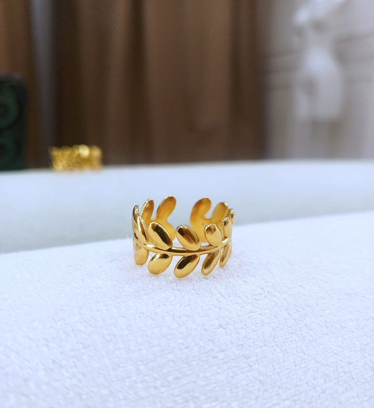 Anillo de golfied de hojas ajustable 