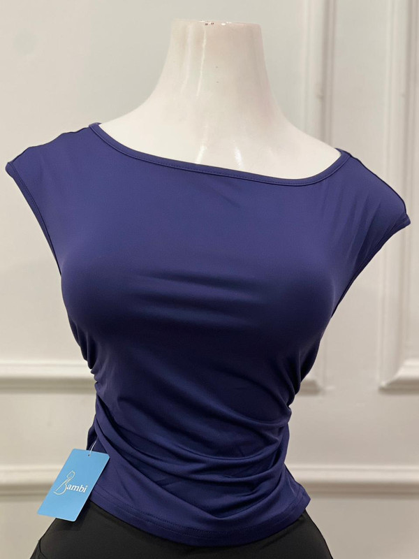 Blusa con mangas cortas cuello en U diseño espalda calada color azul marino talla S,M