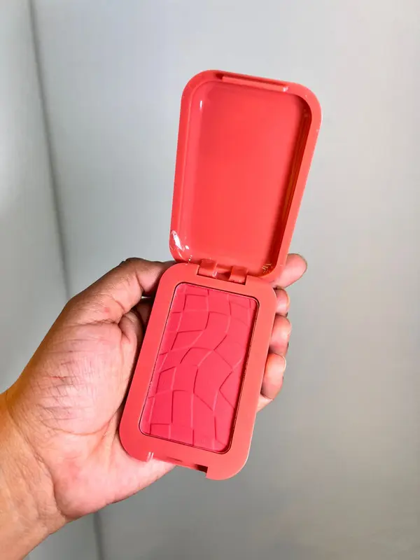 RUBOR EN POLVO MATTE ALTA PIGMENTACION DUPE DE NYX TONO 04