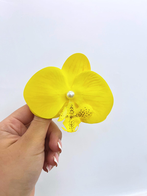 Vincha de Flor de orquidea amarilla con café