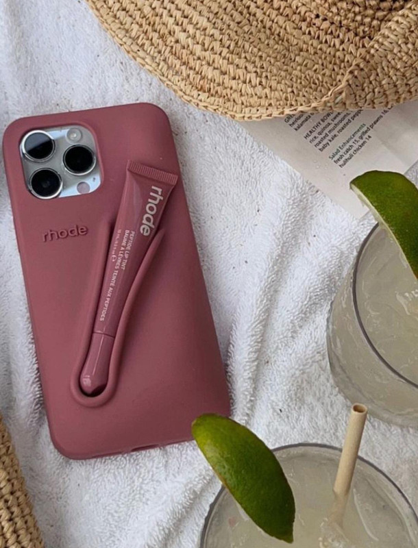 Case para Iphone 15 pro max + Gloss marca Rhode 