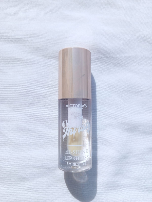 Lip Gloss Fill in Thirsty Marca Victoria Spirit Tono Transparente 