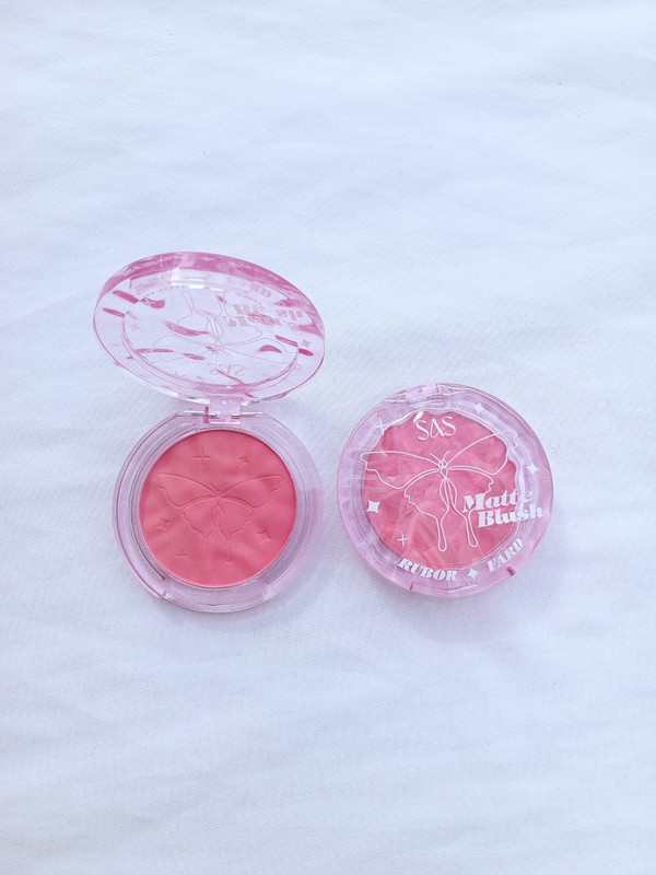 Rubor en polvo Matte Blush Marca SAS tono coral