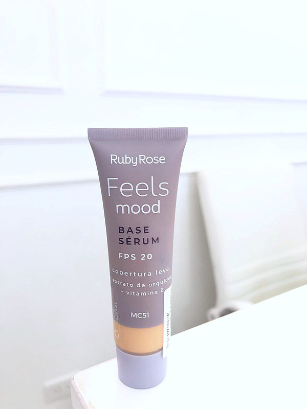 Base Serum Feel Moods Marca Ruby Rose Tono MC51