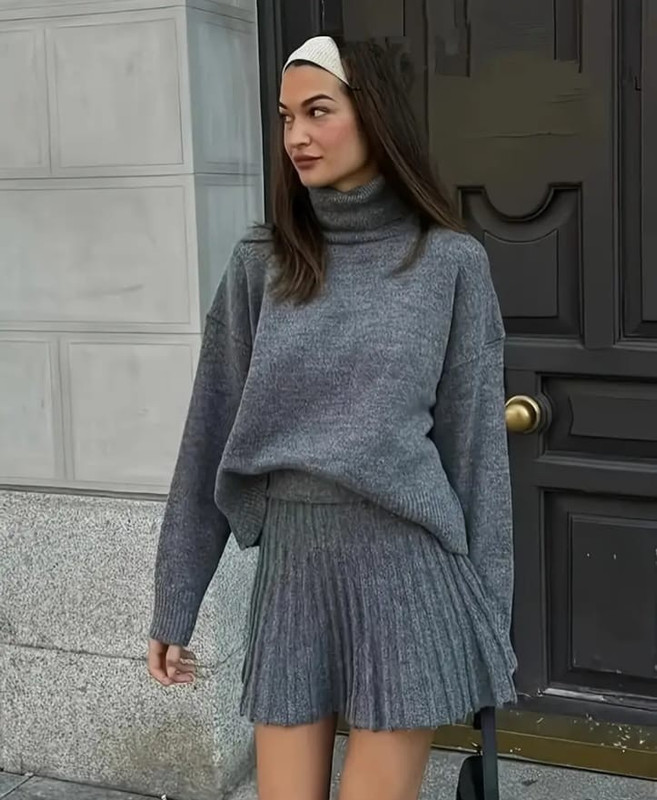 conjunto gris de falda plegada y abrigo de lana S