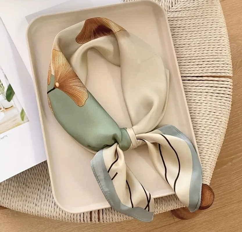 bandana tono verdoso 