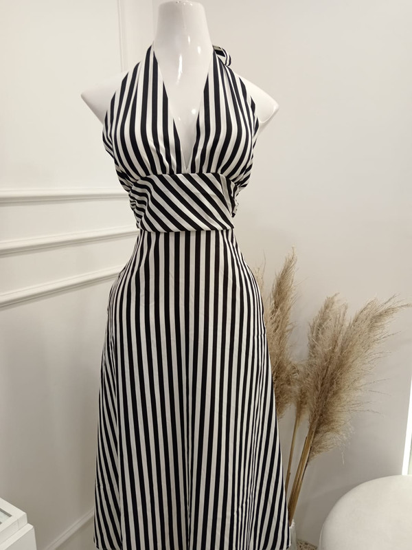 vestido largo de rayas negro con blanco escote en v M