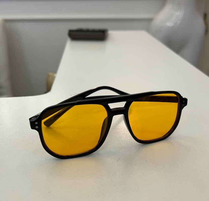 GAFAS DE SOL SENCILLAS CON ARCO NEGRA/AMARILLO 