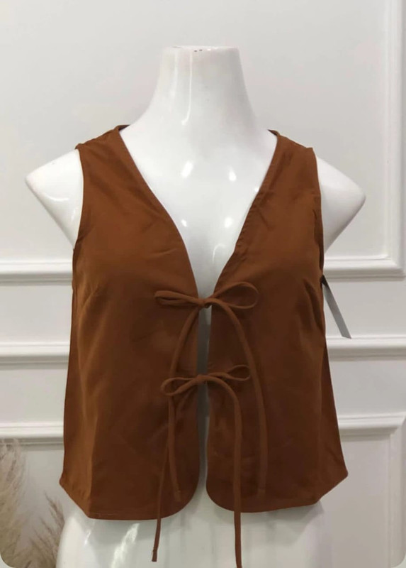 Blusa Chaleco lazo enfrente, Color Cafe, Talla M, Tela Poliester Cod 002CL