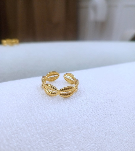 [MIRSTREEL-000034] Anillo dorado de golfied de concha ajustable 