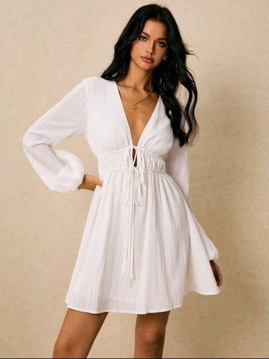 [SOIQUARA-000035] vestido blanco mangas largas corto con corte en V S